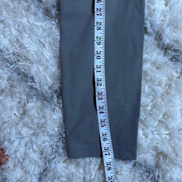 Athleta Women's Gray Leggings - Picture 6 of 7